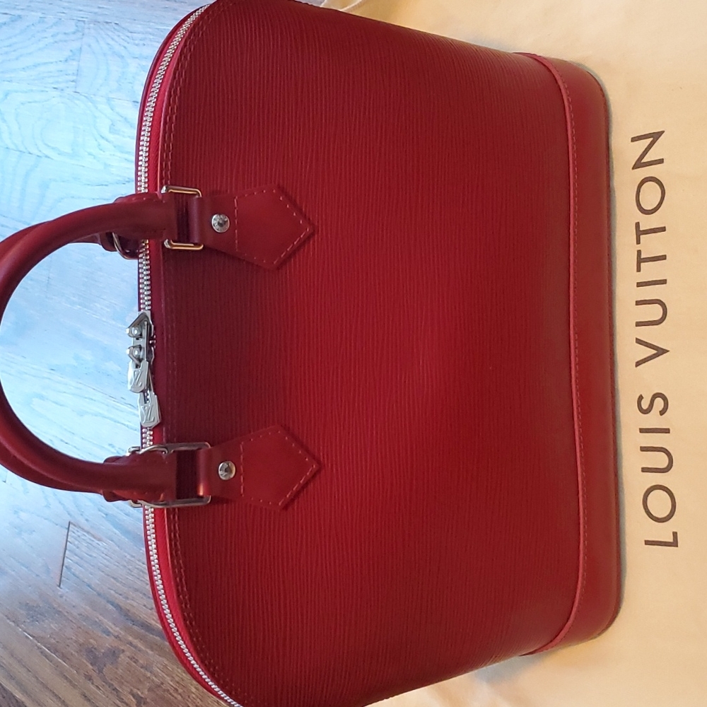 Louis Vuitton Epi Alma Rubis Red - EUC